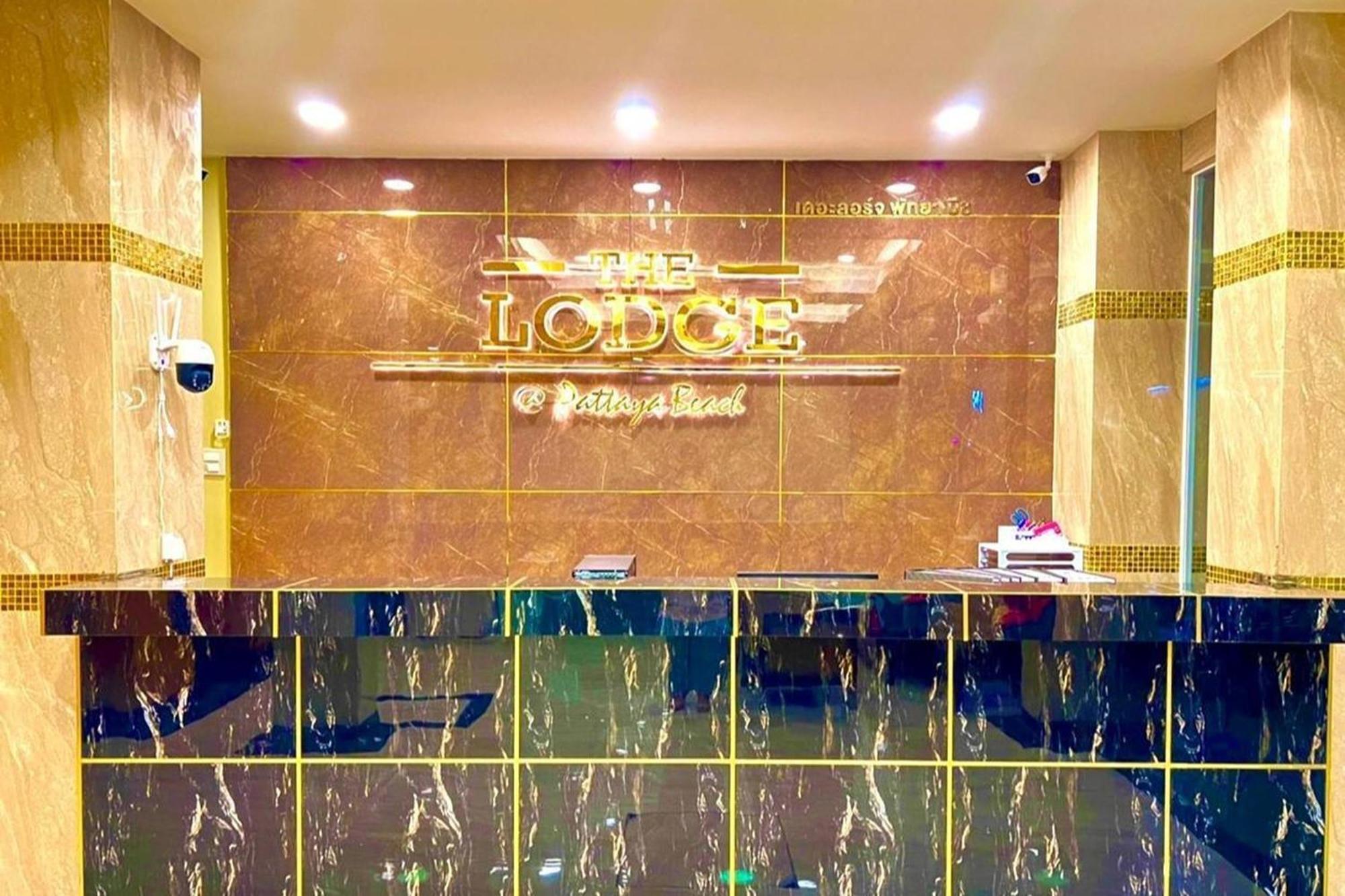The Lodge Патая Екстериор снимка